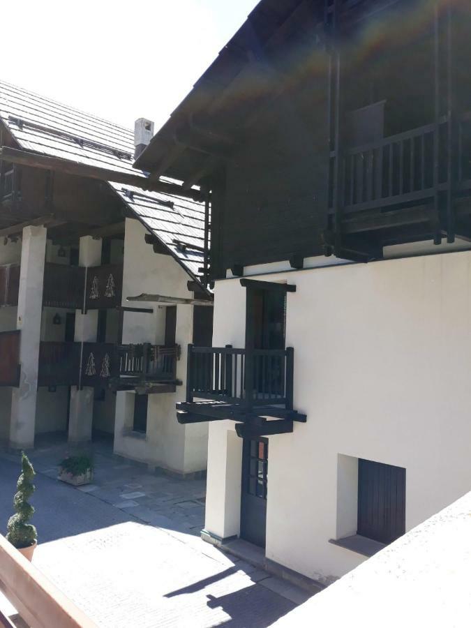 Jackson Apartment Sauze di Cesana ภายนอก รูปภาพ